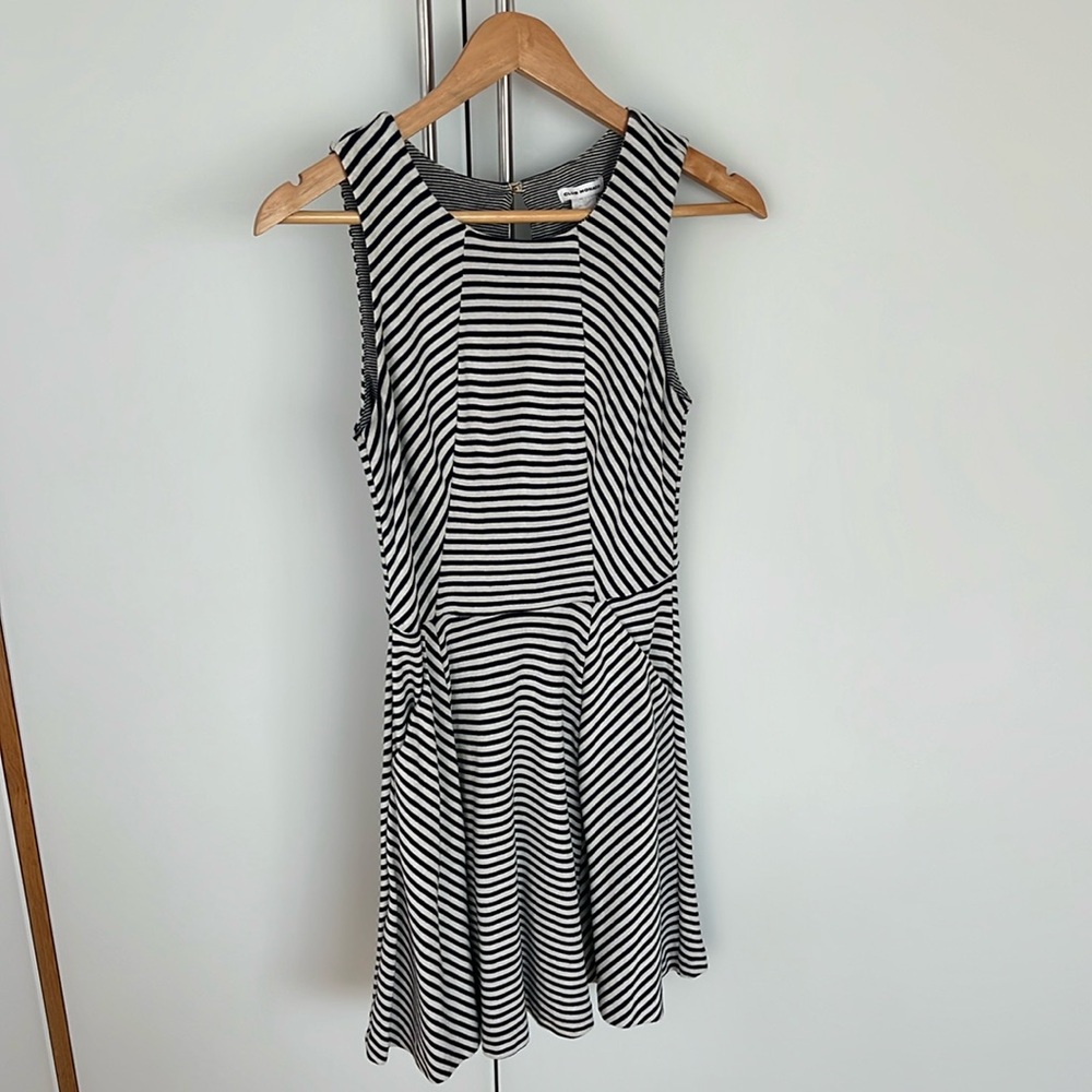 Adorable club Monaco striped dress